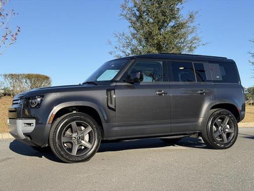 2021 Land Rover Defender 110 SE