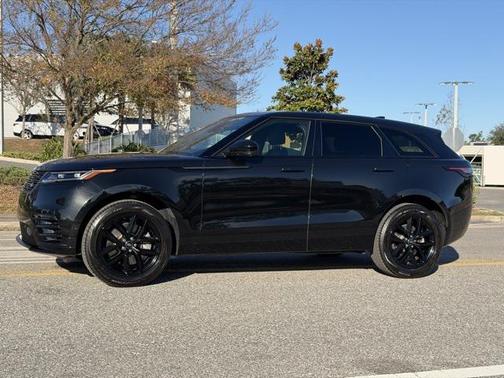 2026 Land Rover Range Rover Velar P250 SE R-Dynamic