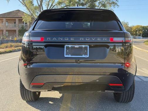 2026 Land Rover Range Rover Velar P250 SE R-Dynamic