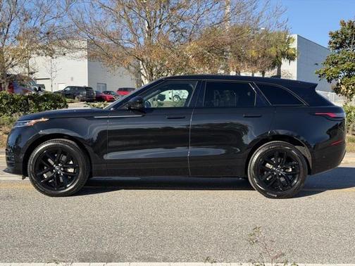 2026 Land Rover Range Rover Velar P250 SE R-Dynamic