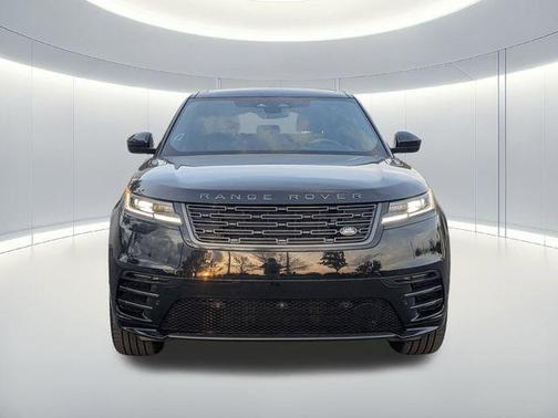 2026 Land Rover Range Rover Velar P250 SE R-Dynamic