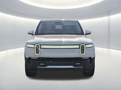 2023 Rivian R1S Adventure