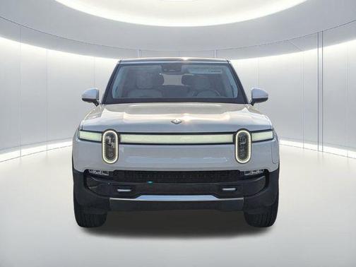 2023 Rivian R1S Adventure