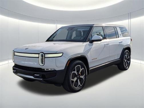 2023 Rivian R1S Adventure