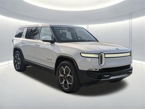 2023 Rivian R1S Adventure