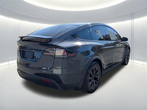 2024 Tesla Model X Long Range