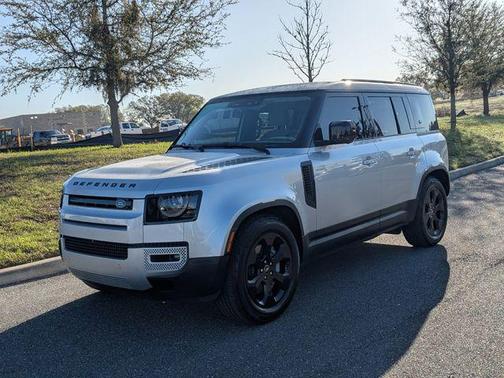 2021 Land Rover Defender 110 SE