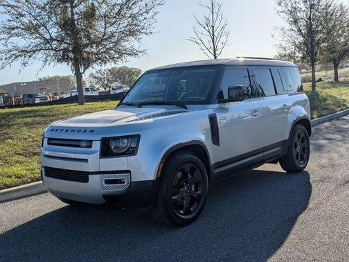 2021 Land Rover Defender 110 SE