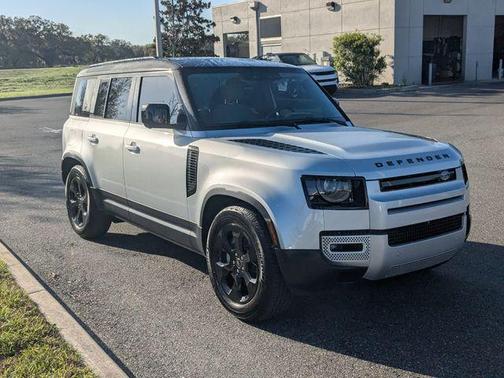 2021 Land Rover Defender 110 SE