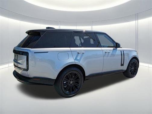 2025 Land Rover Range Rover P530 SE