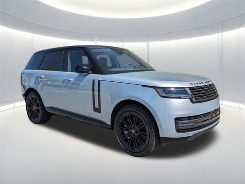 2025 Land Rover Range Rover P530 SE