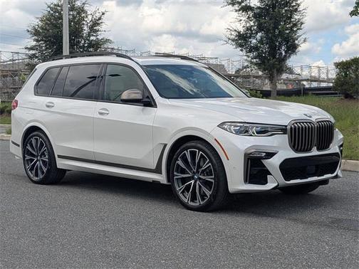2021 BMW X7 M50i