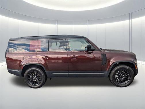 2025 Land Rover Defender 130 P300 S