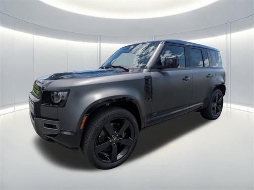 2025 Land Rover Defender 110 V8