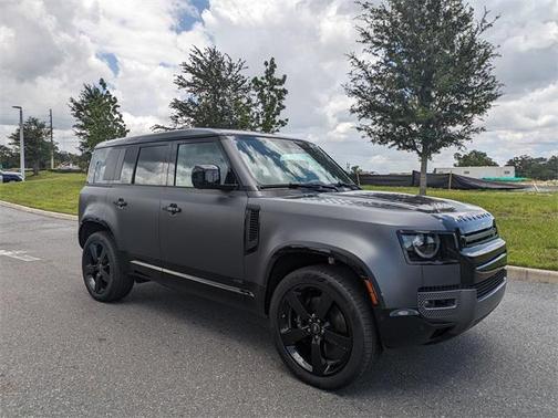 2025 Land Rover Defender 110 V8