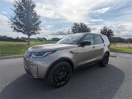 2025 Land Rover Discovery P300 S