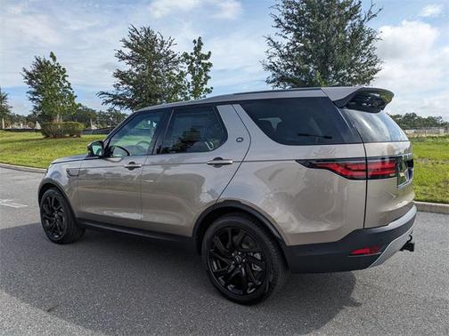 2025 Land Rover Discovery P300 S
