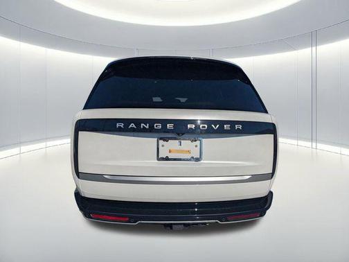 Ostuni Pearl White Metallic 2024 Land Rover Range Rover P530 Autobiography