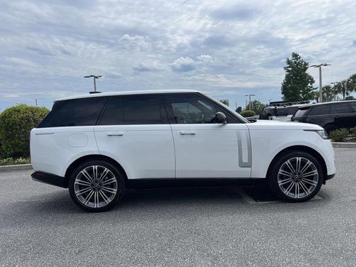Ostuni Pearl White Metallic 2024 Land Rover Range Rover P530 Autobiography