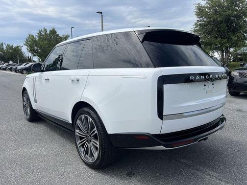Ostuni Pearl White Metallic 2024 Land Rover Range Rover P530 Autobiography