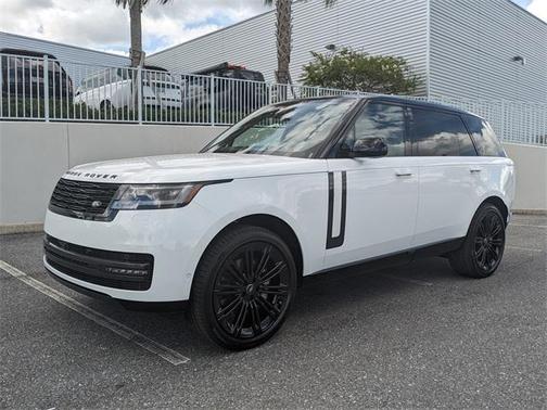 2025 Land Rover Range Rover P400 SE 7 Seat