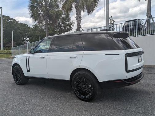 2025 Land Rover Range Rover P400 SE 7 Seat