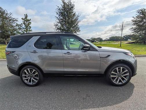 2025 Land Rover Discovery P360 Dynamic SE