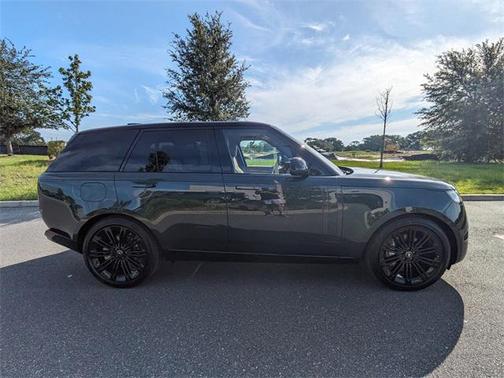2025 Land Rover Range Rover P400 SE