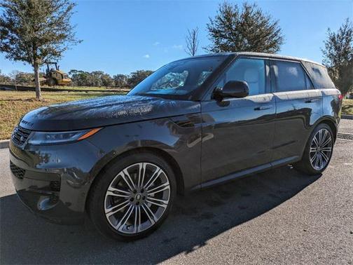 2025 Land Rover Range Rover Sport SE
