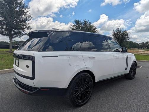 2023 Land Rover Range Rover P530 SE