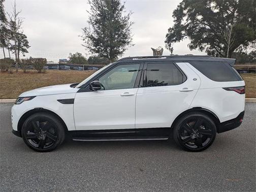 2025 Land Rover Discovery P360 Dynamic SE