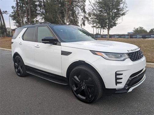 2025 Land Rover Discovery P360 Dynamic SE