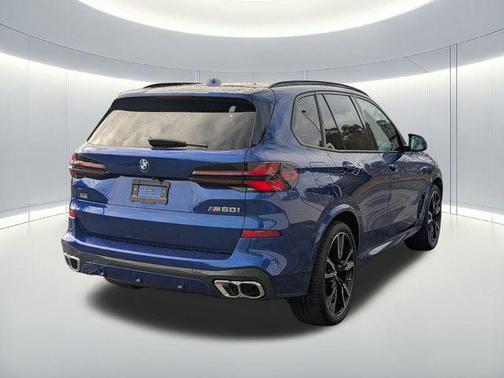 2024 BMW X5 M60i