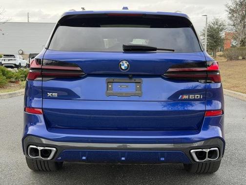2024 BMW X5 M60i