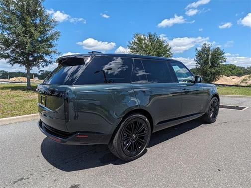 2025 Land Rover Range Rover P530 SE 7 Seat