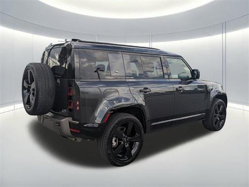 2022 Land Rover Defender 110 X-Dynamic HSE