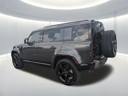 2022 Land Rover Defender 110 X-Dynamic HSE