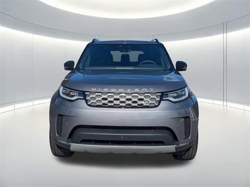 2025 Land Rover Discovery P300 S