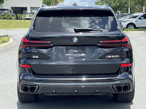 Black Sapphire Metallic 2024 BMW X5 M60i