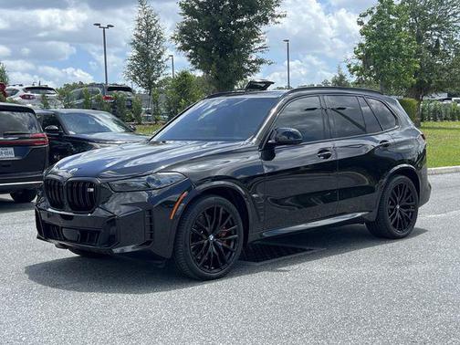 Black Sapphire Metallic 2024 BMW X5 M60i