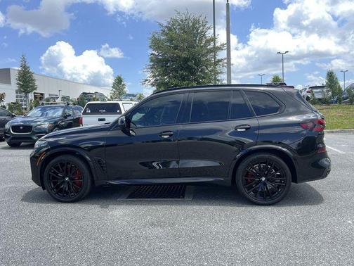 Black Sapphire Metallic 2024 BMW X5 M60i