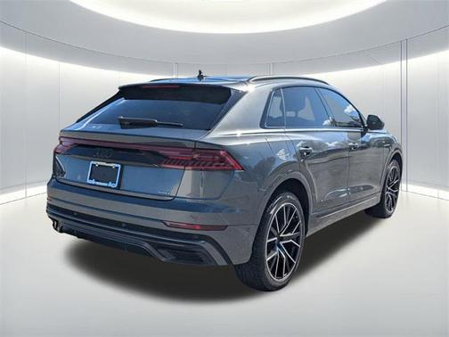 2020 Audi Q8 55 Premium Plus