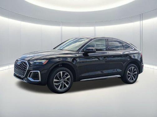 Black Metallic 2022 Audi Q5 Sportback 45 S line Premium