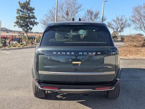 2025 Land Rover Range Rover P530 SE