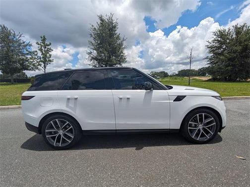 2023 Land Rover Range Rover Sport SE