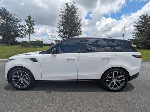 2023 Land Rover Range Rover Sport SE