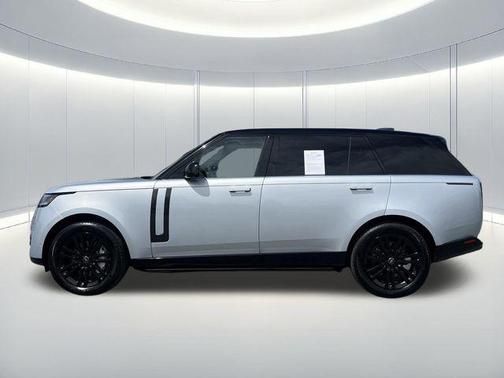 Silver Metallic 2023 Land Rover Range Rover P530 SE