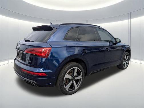 2023 Audi Q5 45 S line Prestige