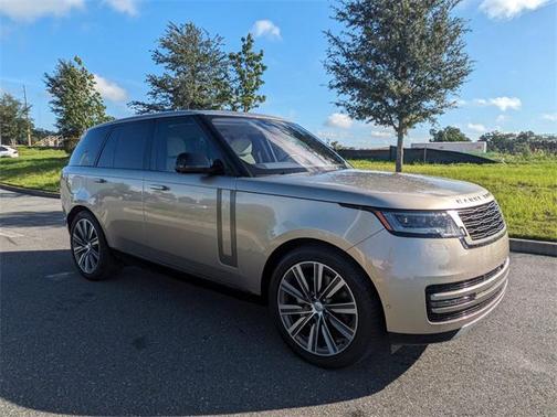 2023 Land Rover Range Rover P400 SE
