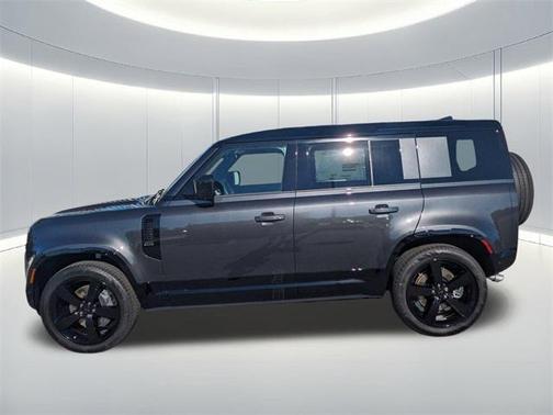 2026 Land Rover Defender X-Dynamic SE